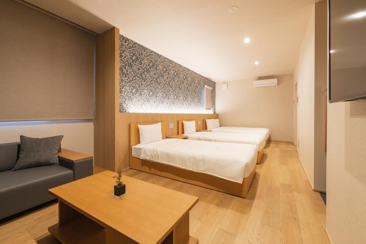 Grand Base Hakata Gofuku Aparthotel Fukuoka  Exteriör bild