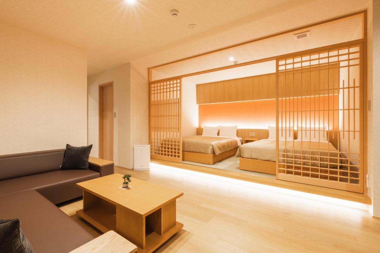 Grand Base Hakata Gofuku Aparthotel Fukuoka  Exteriör bild